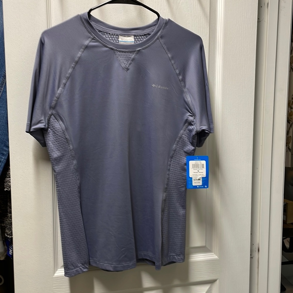 Women’s Columbia Omni wick shirt